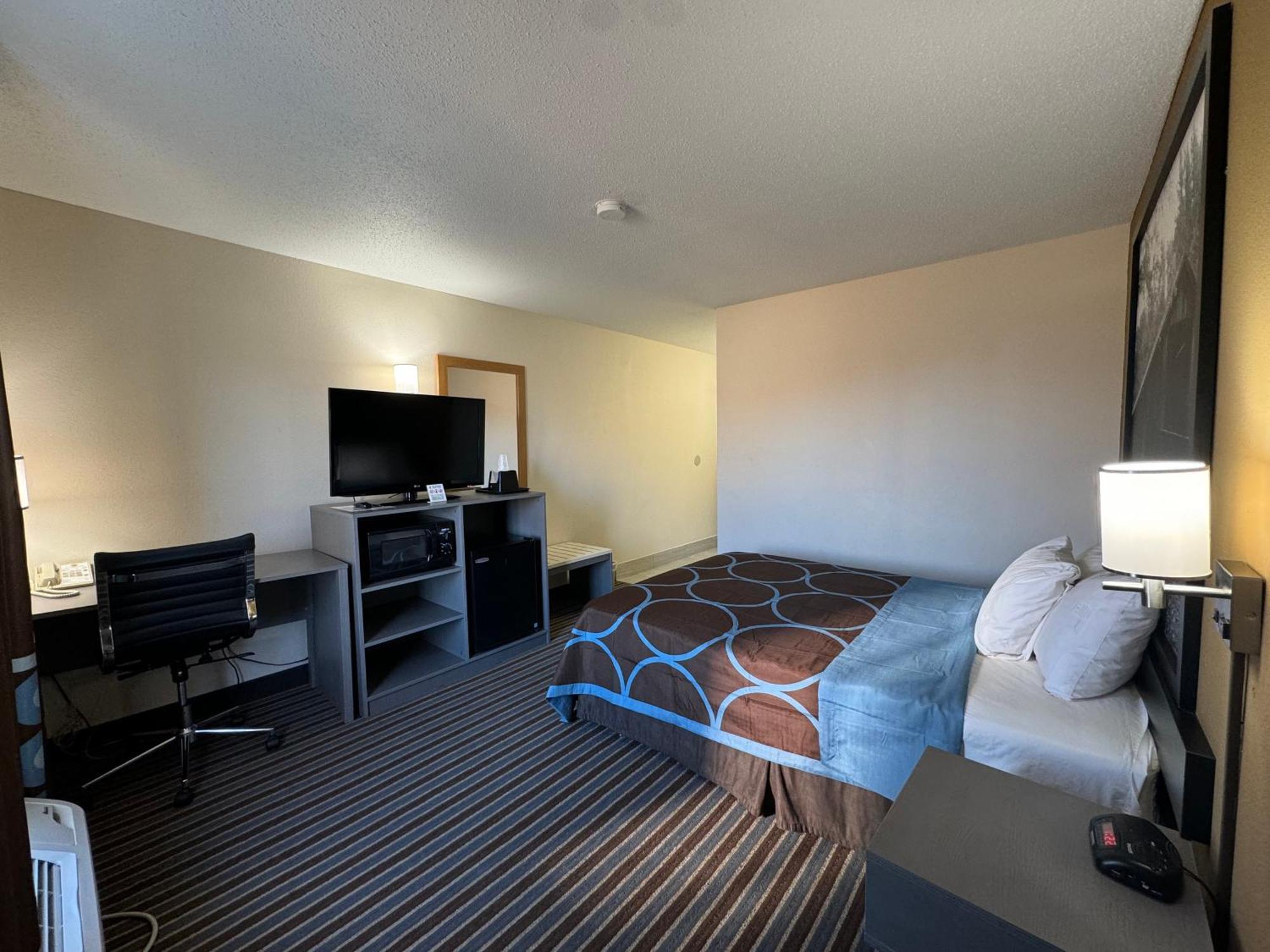 Hotel Super 8 By Wyndham Columbia Clark Lane Exterior foto